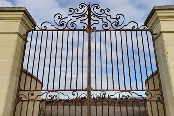 ferronnerie à Sénas